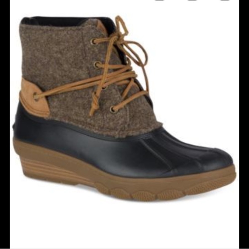 Sperry Saltwater duck boots 7.5